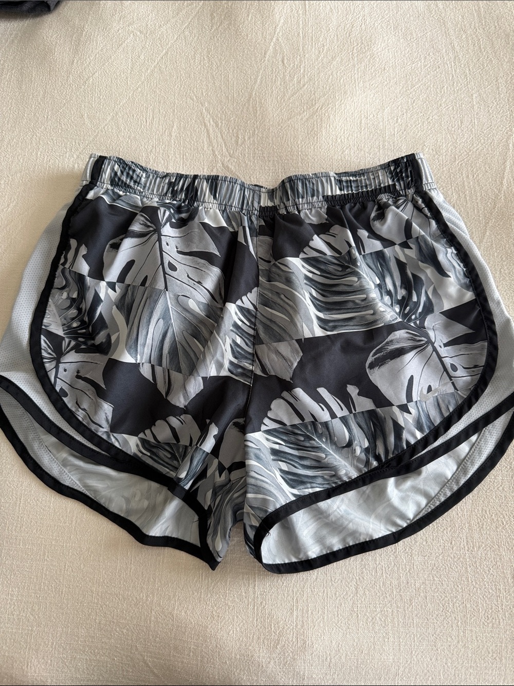 Nike Women's Tempo Dri-Fit Shorts